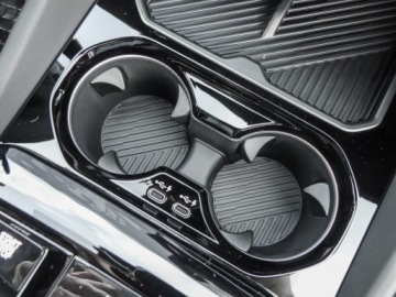 BMW Seria 5 G90-91 Touring 2.0 520d 197KM 2025 BMW Seria 5 520d xDrive Sport Sedan 2.0 (197KM) 2025, zdjęcie 9