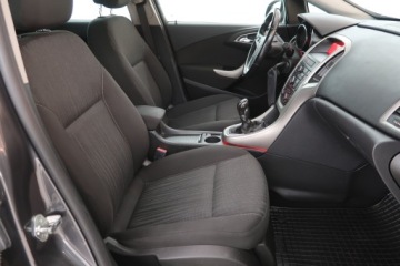 Opel Astra J Sports Tourer 1.4 Turbo ECOTEC 140KM 2011 Opel Astra 1.4 T, GAZ, Klima, Klimatronic, zdjęcie 8
