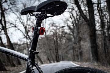 ZESTAW OŚWIETELNIE ROWEROWE LAMPKI PRZEDNIA I TYLNA LED USB-C IPX PRO VAYOX