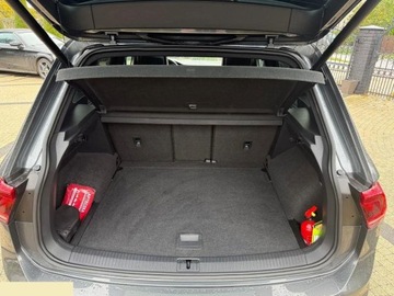 Volkswagen Tiguan II SUV 2.0 TDI 150KM 2020 Volkswagen Tiguan 2.0 TDI R-Line DSG 150KM 2020r, zdjęcie 15