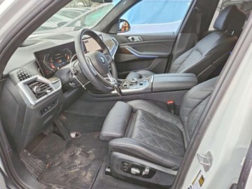 BMW X7 SUV Facelifting 3.0 40i 381KM 2025 BMW X7 2025r., xDrive40i, 3.0L, od ubezpieczalni 3.0 Benzyna 380KM, zdjęcie 6