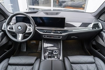BMW X5 G05 SUV Facelifting 3.0 30d 298KM 2025 BMW X5 xDrive30d Dostępny od ręki!, zdjęcie 13