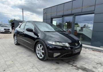 Honda Civic VIII 2006 Honda Civic Honda Civic 2.2i-CTDi TypeS 2.2 Diesel 140KM