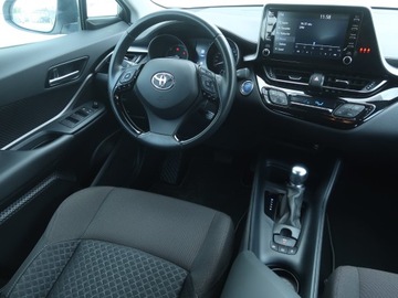 Toyota C-HR I Crossover Facelifting 1.8 Hybrid 122KM 2022 Toyota C-HR 1.8 Hybrid, Serwis ASO, Automat, zdjęcie 6
