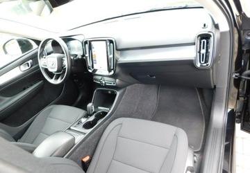 Volvo XC40 Crossover 1.5 T3 163KM 2021 Volvo XC 40 z Gwarancja Bezwypadkowy 100 1.5 Benzyna 163KM, zdjęcie 6