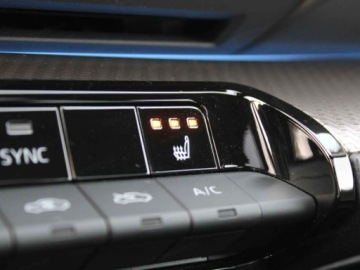 Toyota Prius V (XW60) 2.0  Hybrid Dynamic Force Plug-in 223KM 2025 Od ręki - Prestige 2.0 Hybrid Plug-in 223KM | Podgrzewane fotele!, zdjęcie 12