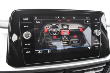 Volkswagen T-Roc I SUV Facelifting 1.5 TSI ACT 150KM 2022 Volkswagen T-Roc Salon PL 1.5TSI 150KM LIFEPakiety x4 ACC LEDPlus AndroidA, zdjęcie 22