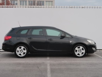 Opel Astra J Sports Tourer 1.4 Turbo ECOTEC 140KM 2012 Opel Astra 1.4 T, Klima, Klimatronic, Tempomat, zdjęcie 5