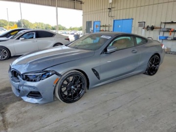 BMW Seria 8 II 2024 BMW Seria 8 BMW serii 8 840i Coupe z 2024 roku , od ubezpieczalni 3.0 335KM, zdjęcie 2