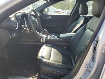 Alfa Romeo Giulia II Sedan Facelifting 2.0 Turbo 280KM 2022 Alfa Romeo Giulia 2022 2.0l 2.0 Benzyna 280KM, zdjęcie 7