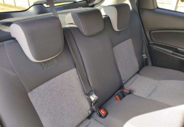 Toyota Yaris III Hatchback 5d Facelifting 2017 1.5 Dual VVT-iE 111KM 2019 Toyota Yaris Toyota Yaris 1.5 20th Anniversary CVT 1.5 Benzyna 111KM, zdjęcie 27