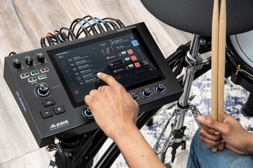 Усовершенствованные электронные барабаны Alesis Strata Prime XXL