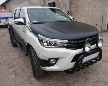 Черная окантовка