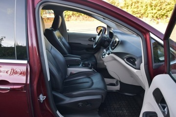 Chrysler Pacifica II 3.6 V6 291KM 2020 Chrysler Pacifica 3.6 GAZ 2020r. Touring L Plus, zdjęcie 10