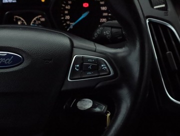 Ford Focus III Kombi Facelifting 1.5 TDCi 120KM 2014 Ford Focus 1.5 TDCi, Navi, Klima, Tempomat, zdjęcie 19