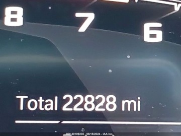 BMW 2022 BMW M8 2022r, M8, 4.4L, 4x4 4.4 Benzyna 617KM, zdjęcie 11