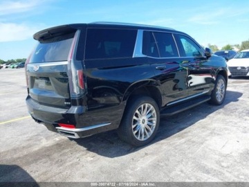 Cadillac Escalade III 2022 Cadillac Escalade 2022 Cadillac Escalade 4WD 4dr Premium Luxury 6.2 Benzyna, zdjęcie 3