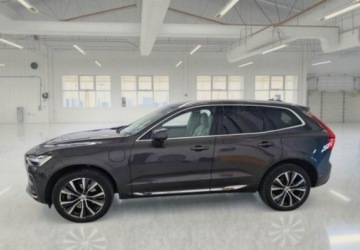 Volvo XC60 II Crossover Plug-In Facelifting 2.0 T6 350KM 2022 Volvo XC 60 Plug-In Jasna Skora Panorama 100 baterii Navi Led FV23, zdjęcie 2