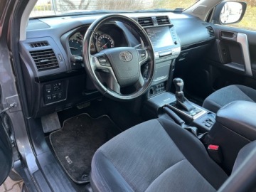 Toyota Land Cruiser VII Terenowy 5d 2.8 D-4D 204KM 2022 Toyota Land Cruiser 2.8 diesel 204 KM automat salon Polska I wlascicie, zdjęcie 7