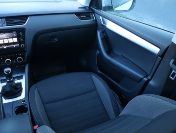 Skoda Octavia III Kombi Facelifting 2.0 TDI 150KM 2017 Skoda Octavia 2.0 TDI, Salon Polska, Serwis ASO, zdjęcie 7