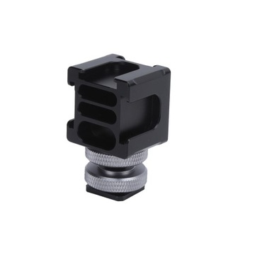 Adapter do mocowania zimnej stopki do aparatu