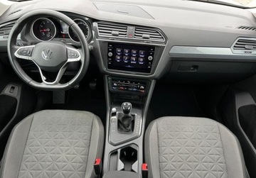 Volkswagen Tiguan II SUV Facelifting 1.5 TSI 150KM 2022 Volkswagen Tiguan Life, ACC, Kamera cofania, Bezwypadkowy, Salon PL, 1 wl., zdjęcie 5
