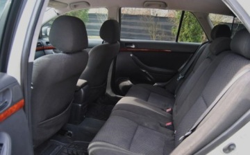 Toyota Avensis II 2003 Toyota Avensis 1.8 BenzynaLPG, Salon PL, ISOFIX, Klima 2-strefowa, Dobrze, zdjęcie 5