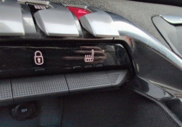 Peugeot 5008 II Crossover Facelifting 1.5 BlueHDi 130KM 2023 Peugeot 5008 1.5 BlueHDi Allure Pack SS EAT8 SalonPL FVat Zadbany Serwis A, zdjęcie 25