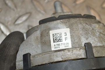 BMW 4 F32 F33 2015 LEVÝ STRANA DRŽÁK / DRŽÁKY MOTORU