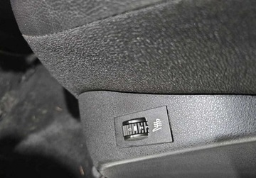 DS 3 Hatchback (Citroen) 1.2 VTi 82KM 2014 Citroen DS3, zdjęcie 9