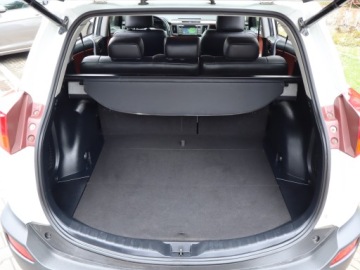 Toyota RAV4 IV MPV D-4D 125 124KM 2015 Toyota RAV 4 2.0 D-4D, Salon Polska, 4X4, Skóra, zdjęcie 13