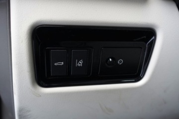 Jaguar XE Sedan 2.0 i4 200KM 2017 Jaguar XE Bezwypadek Salon PL 1rej. 2018 RWD 2.0 Benzyna, zdjęcie 15