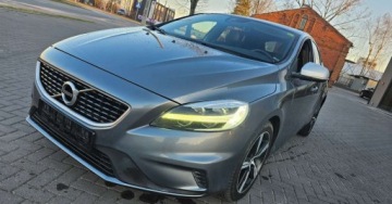 Volvo V40 II Hatchback Facelifting 2.0 D2 120KM 2017 Volvo V40 R-design 2.0 Diesel 120KM, zdjęcie 1