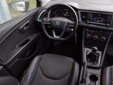 Seat Leon III ST 2.0 TDI CR 150KM 2014 Seat Leon 2.0 TDI, Navi, Klima, Klimatronic, zdjęcie 6