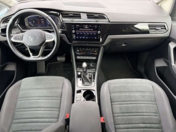 Volkswagen Touran III 1.5 TSI EVO 150KM 2023 Volkswagen Touran TSI 150KM Highline 7 os. DYNAUDIO LED Keyless ACC, zdjęcie 19