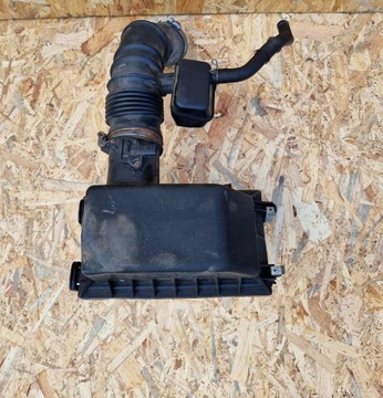 TOYOTA CAMRY 18/23 POUZDRO FILTRU VZDUCHU HYBRID