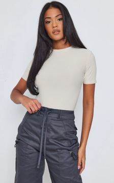 BODY BEŻOWE KRÓTKI RĘKAW PRETTYLITTLETHING