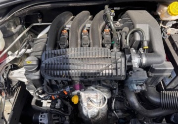 Citroen C4 Cactus Crossover Facelifting 1.2 PureTech 82KM 2018 Citroen C4 Cactus bezwypadekserwis asojak nowySHINE 1.2 Benzyna 82KM, zdjęcie 36