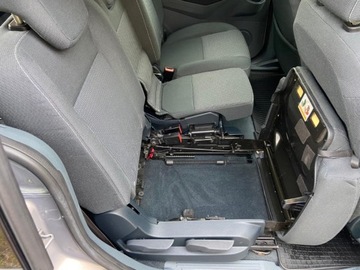 Ford C-MAX II Minivan 1.6 Duratec 125KM 2011 Ford Grand C-MAX Ford Grand C-Max 1.6 Benzyna Super Stan 7-osob Bogate Wy, zdjęcie 13