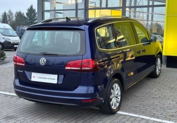 Volkswagen Sharan II Van Facelifting 1.4 TSI 150KM 2022 Volkswagen Sharan 1.4TSI 150KM DSG Highline Bixenon CarPlay FV23 SAlon PL, zdjęcie 5