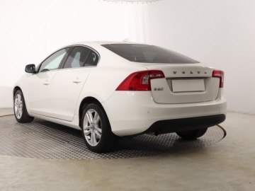 Volvo S60 II Sedan 2.0 D3 136KM 2013 Volvo S60 D3, Automat, Skóra, Navi, Xenon, Klima, zdjęcie 3