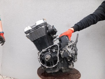 ДВИГАТЕЛЬ СУЗУКИ GSX 1400