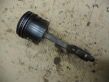 TŁOK KORBOWÓD OPEL ASTRA VECTRA ZAFIRA Z19DTH 1.9