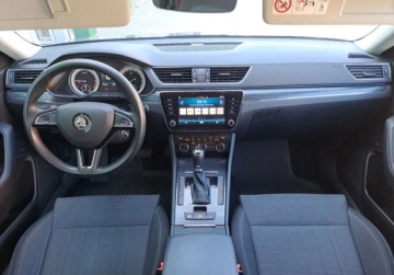 Skoda Superb III Scout 2.0 TDI 190KM 2019 Skoda Superb Blekit Lava 4x4 DSG 2,0TDI 190KM Salon PL ASO 2.0 Diesel, zdjęcie 8