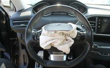 Peugeot 2019 Peugeot 308 1.2 Diesel 110KM, zdjęcie 11