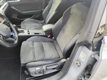 Volkswagen Arteon Shooting Brake R 2.0 TSI 320KM 2022 Volkswagen Arteon Shooting Brake R 4Mot. serwis ASO 2.0TSI 320KM pakiety S, zdjęcie 13