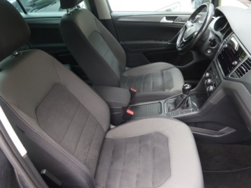 Volkswagen Golf Sportsvan Sportsvan Facelifting 1.6 TDI-CR DPF 115KM 2019 VW Golf Sportsvan 1.6 TDI, Navi, Klima, Tempomat, zdjęcie 8