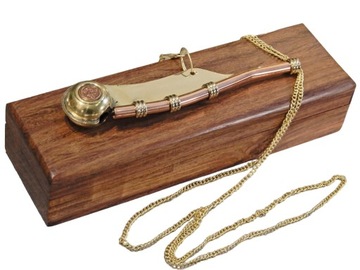 Свисток боцман в деревянном ящике MIW7/5