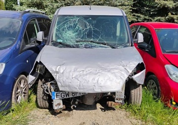 Fiat Doblo III Van 1.6 Multijet 16v 105KM 2016 Fiat Doblo 112016 Salonowy, 1.6JTD, Uszkodzony przod. VAT 23 brutto., zdjęcie 18