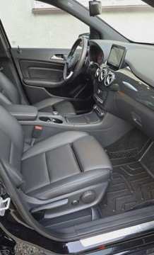 Mercedes Klasa B W246 Sports Tourer Facelifting 2.0 250 211KM 2016 Mercedes-Benz Klasa B 2,0 benzyna 211 KM 4Matic automat NAVI Full LED zare, zdjęcie 17